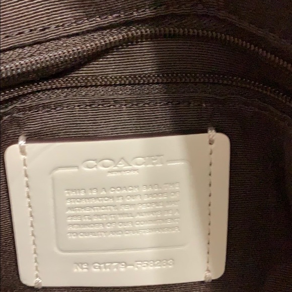 Cream colored Coach purse. Like brand new! - Picture 5 of 6